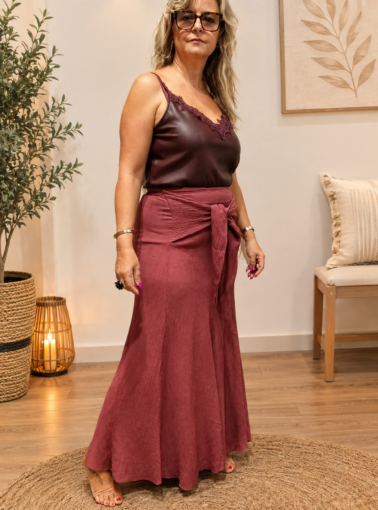 FALDA ESTILO